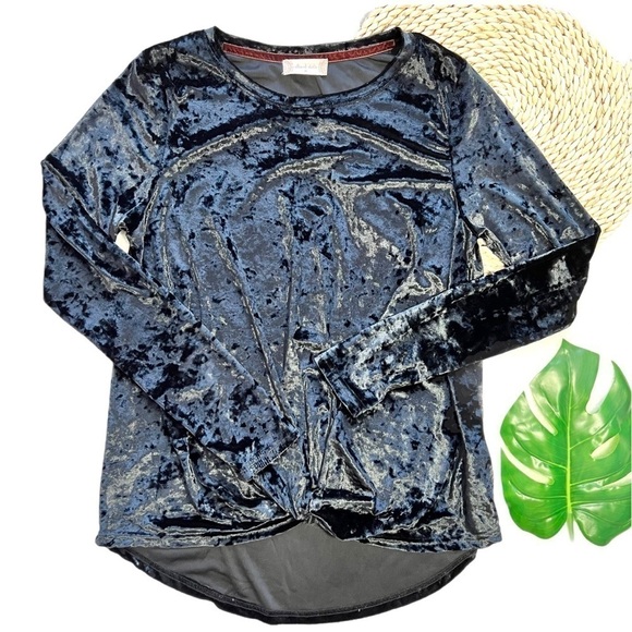 Altar'd State Tops - Altar’d State Crushed Velvet Soft Front Knot Long Sleeve Shirt Size Medium